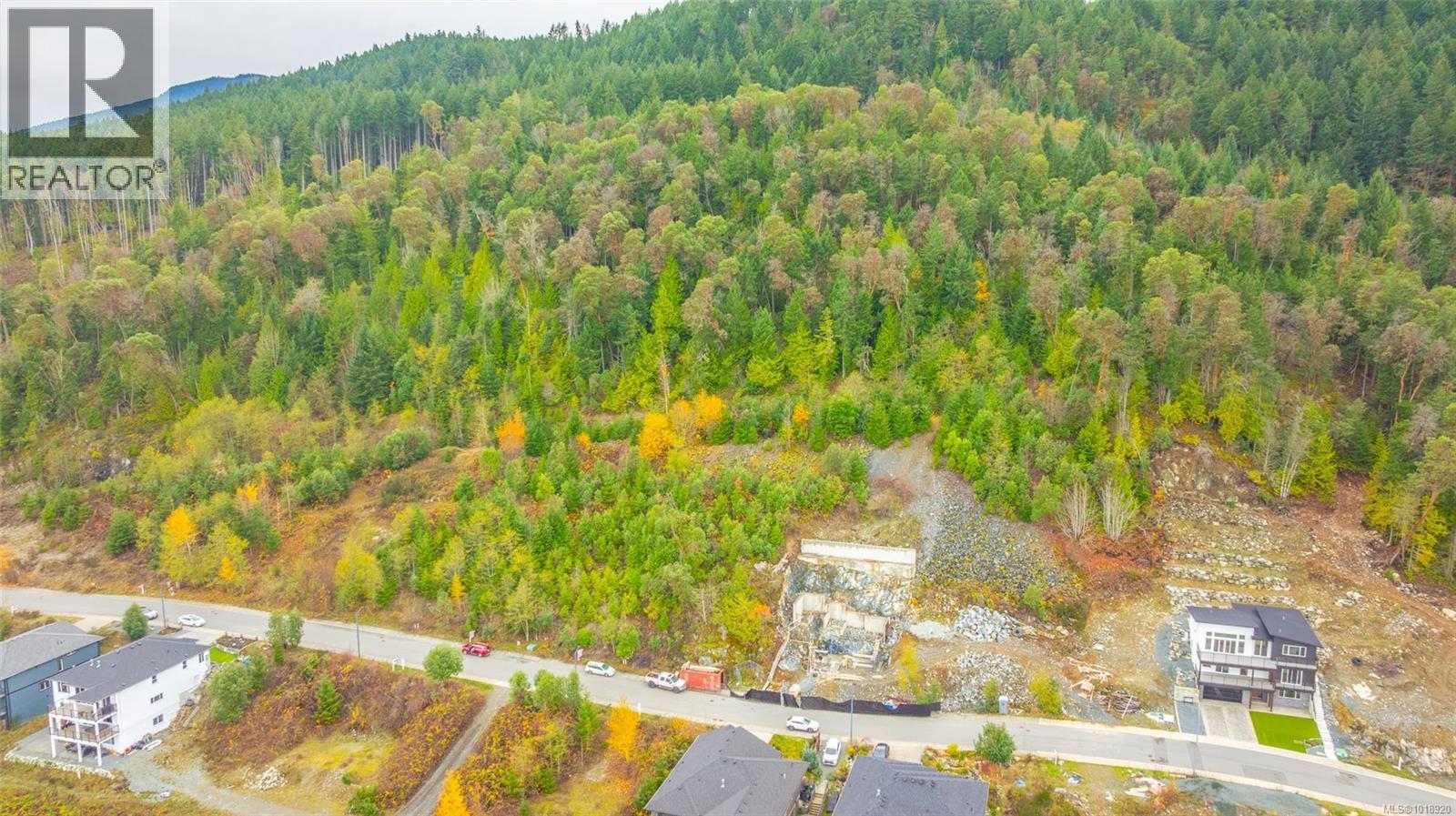 426 Thetis Dr, Ladysmith