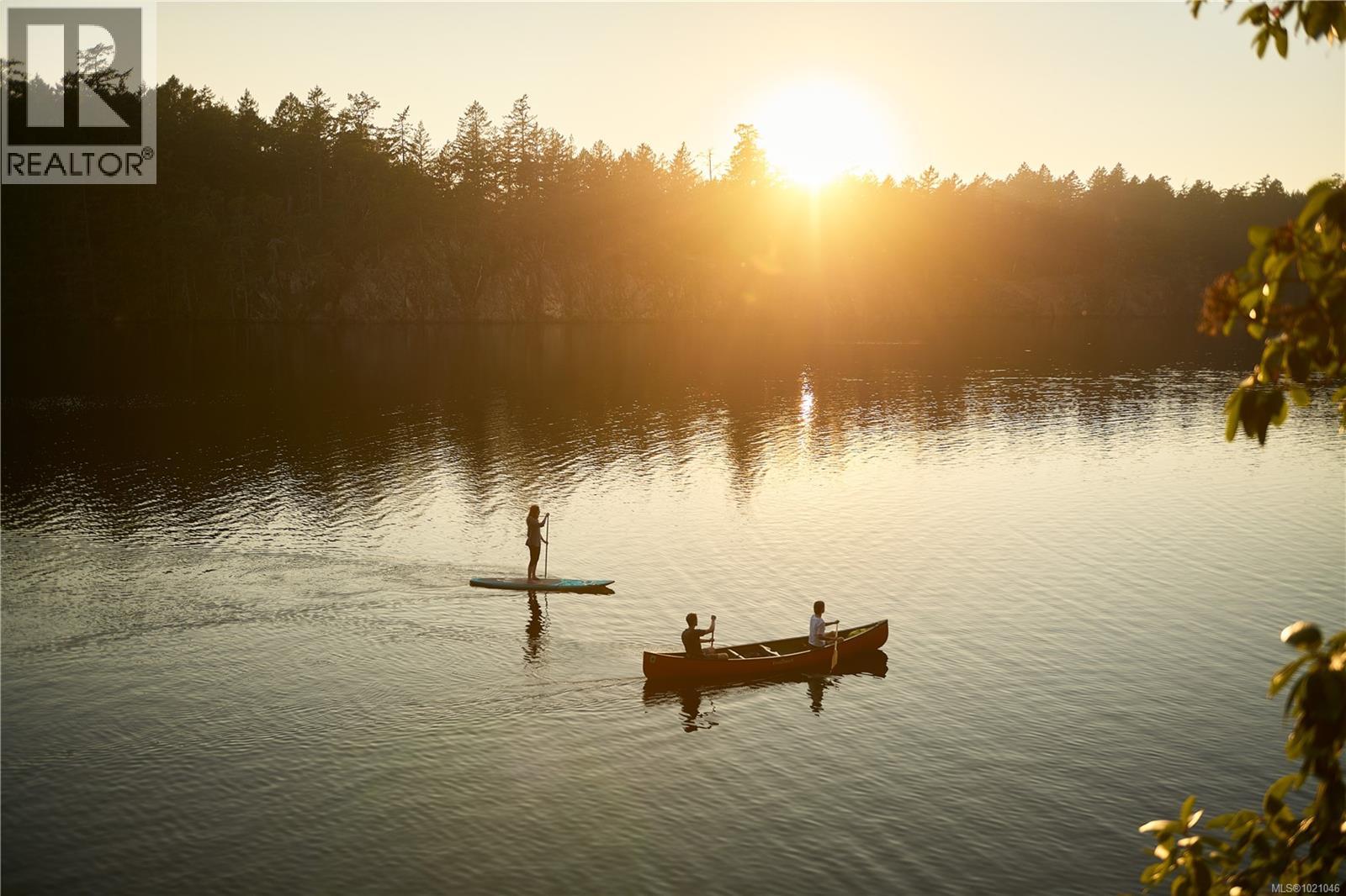 311 1075 Tillicum Rd, Esquimalt