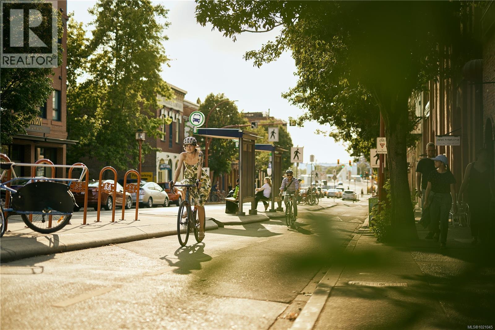 304 1075 Tillicum Rd, Esquimalt