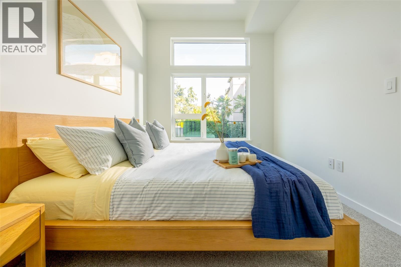 304 1075 Tillicum Rd, Esquimalt