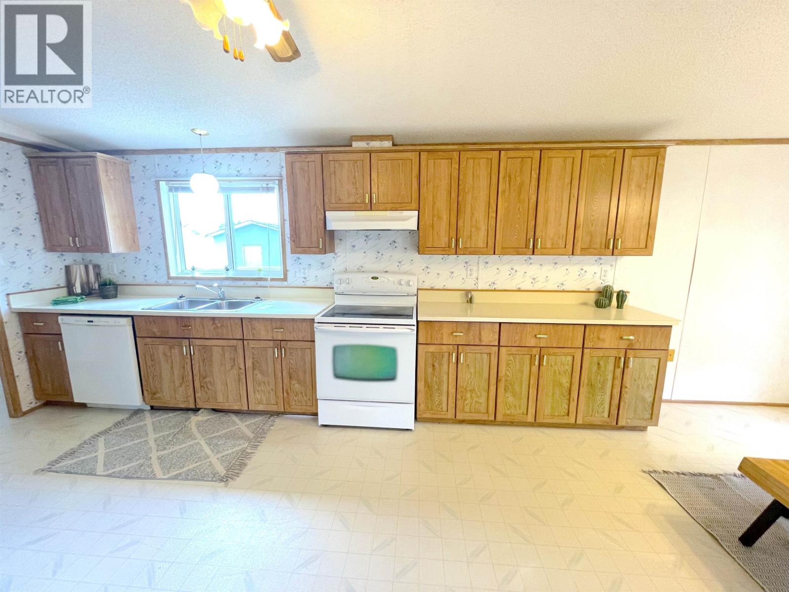 6396 DAISY AVENUE, Fort St. John