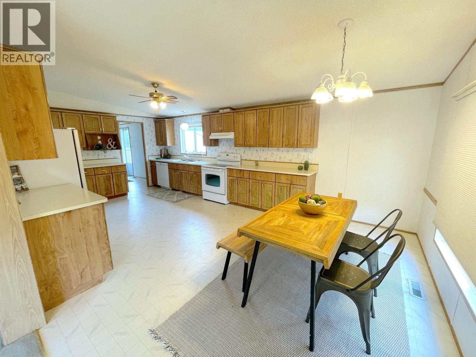 6396 DAISY AVENUE, Fort St. John