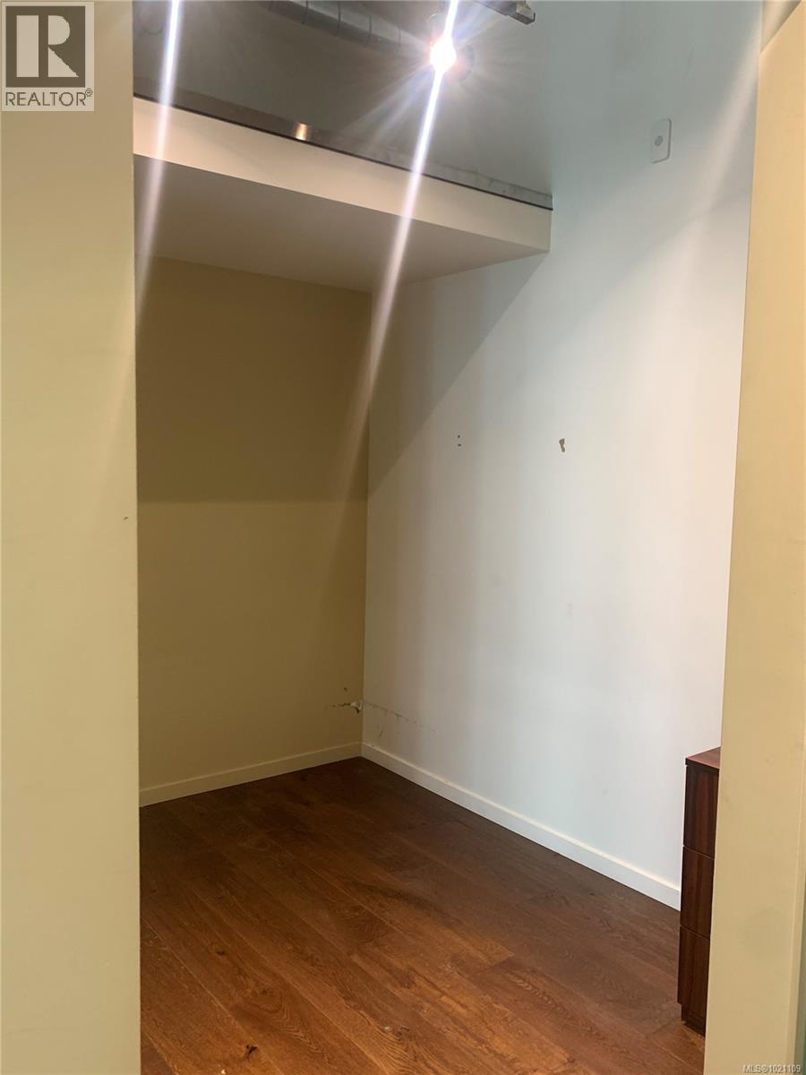 609 1029 View Street North, Victoria