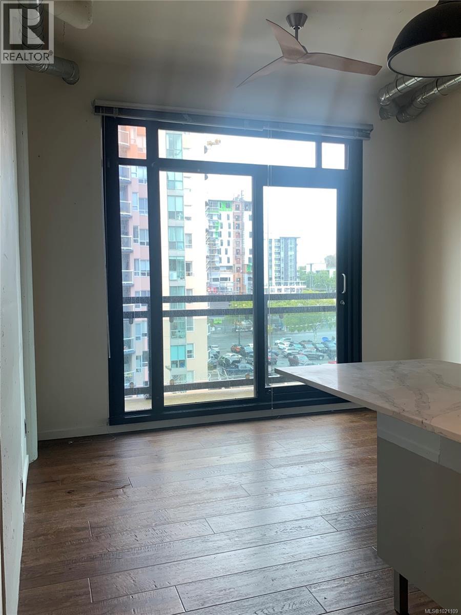 609 1029 View Street North, Victoria