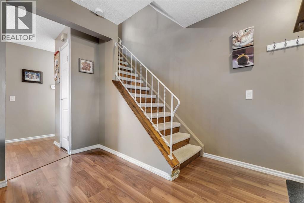 Single Family House for Sale in  Pennsburg Way SE Penbrooke Meadows Calgary 