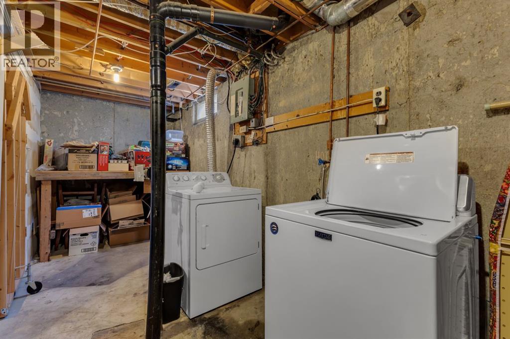 Single Family House for Sale in  Pennsburg Way SE Penbrooke Meadows Calgary 