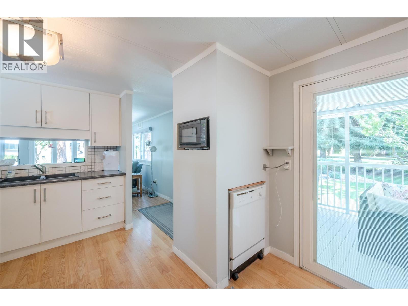 8487 97 Highway Unit# 18, Oliver