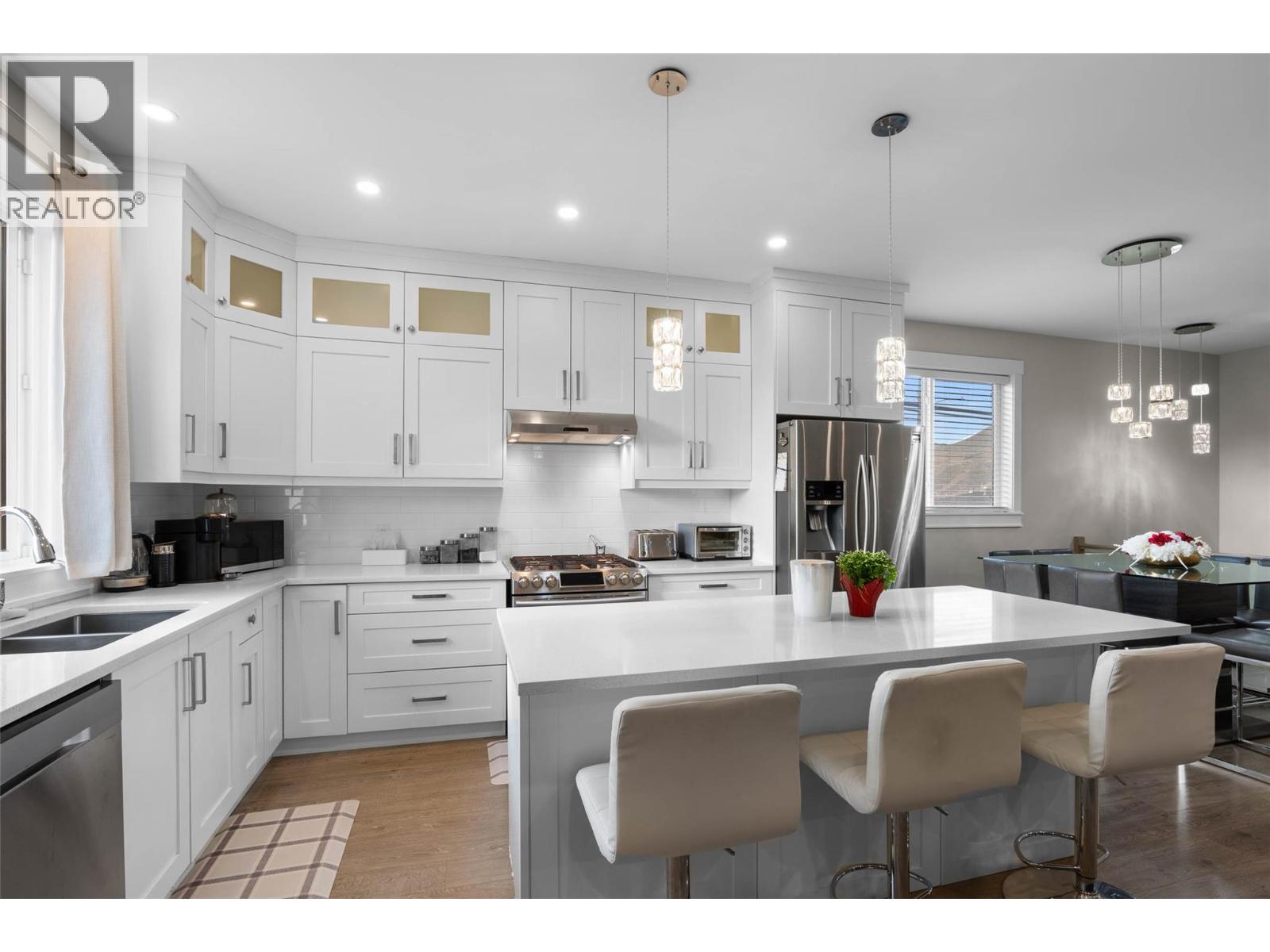 969 LETHBRIDGE Avenue, Kamloops