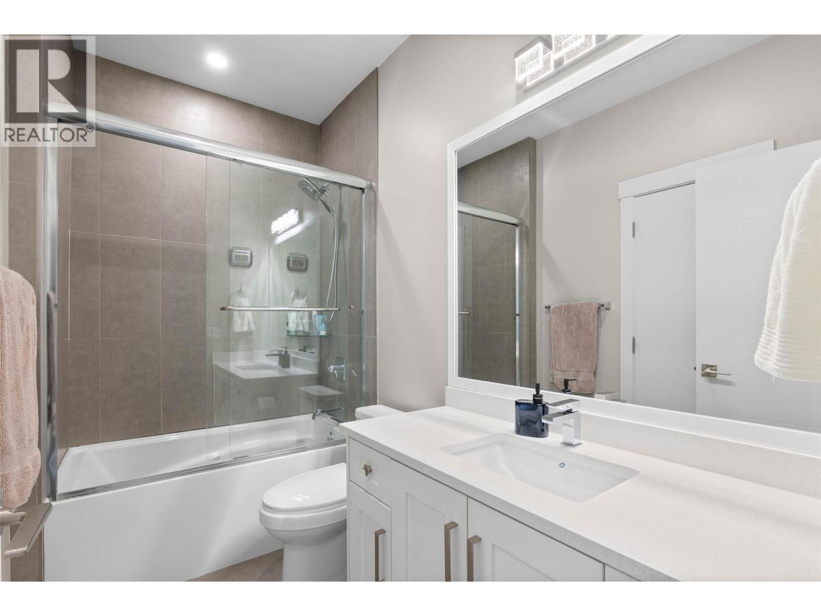 969 LETHBRIDGE Avenue, Kamloops