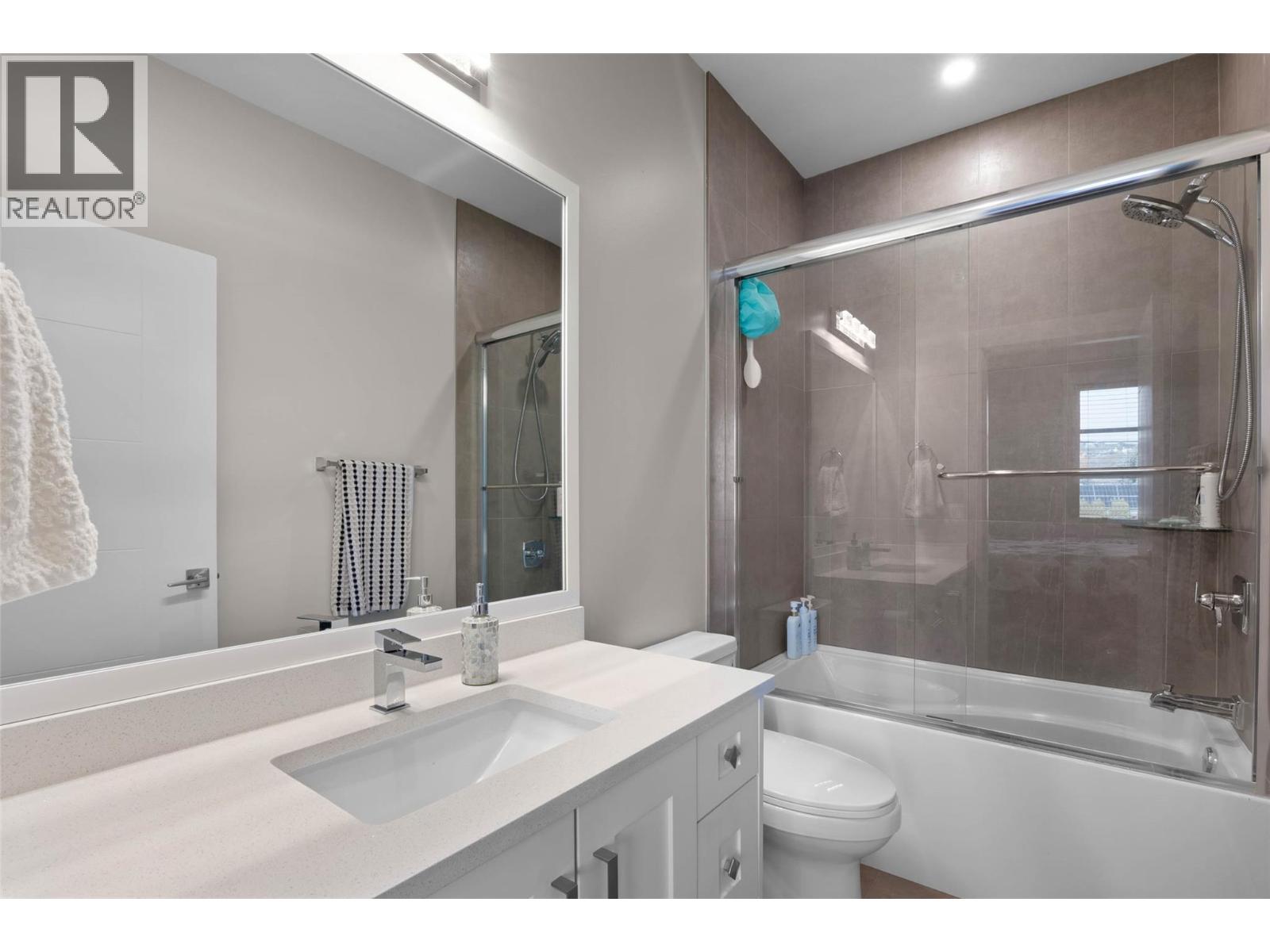 969 LETHBRIDGE Avenue, Kamloops