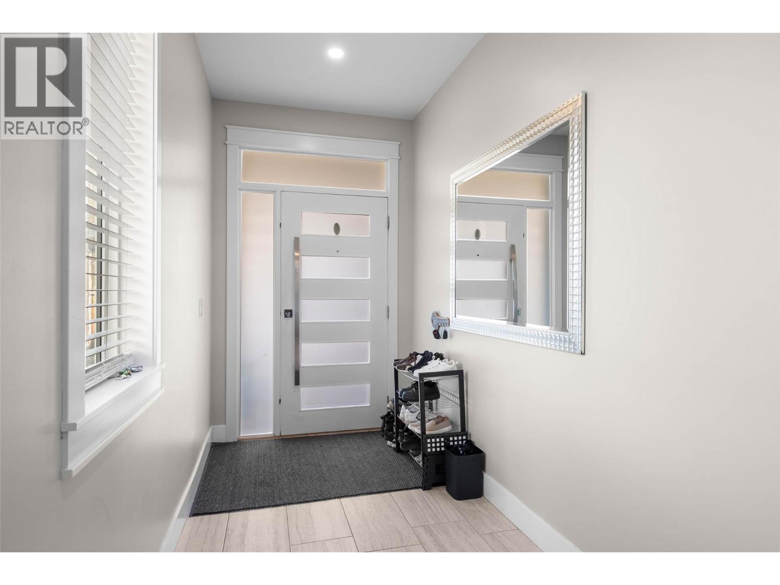 969 LETHBRIDGE Avenue, Kamloops