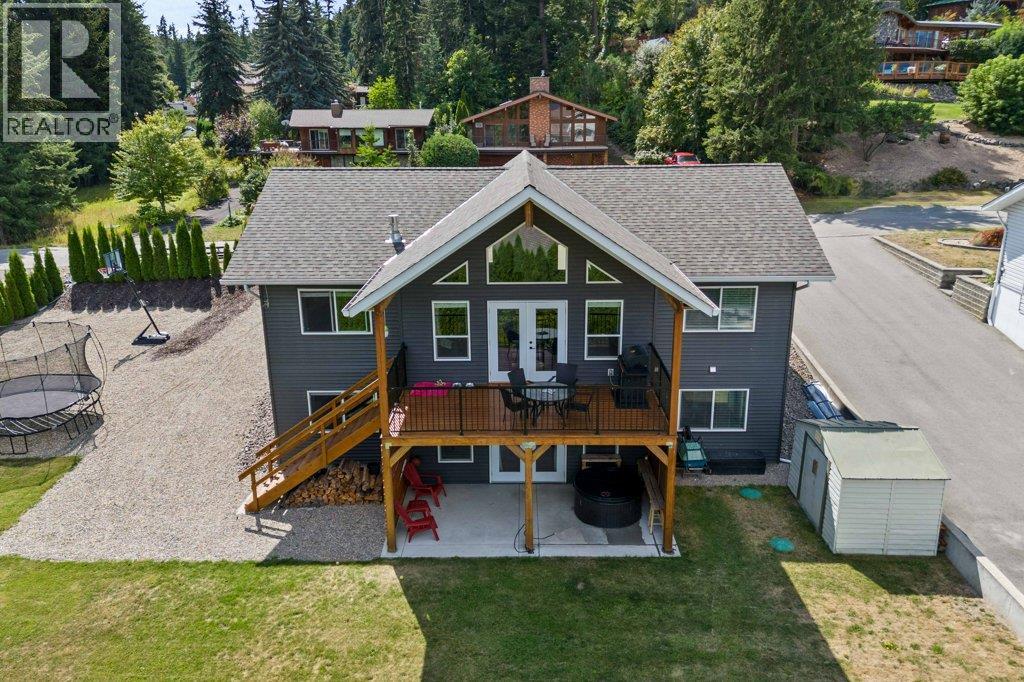  2421 Sunrise Boulevard, Blind Bay