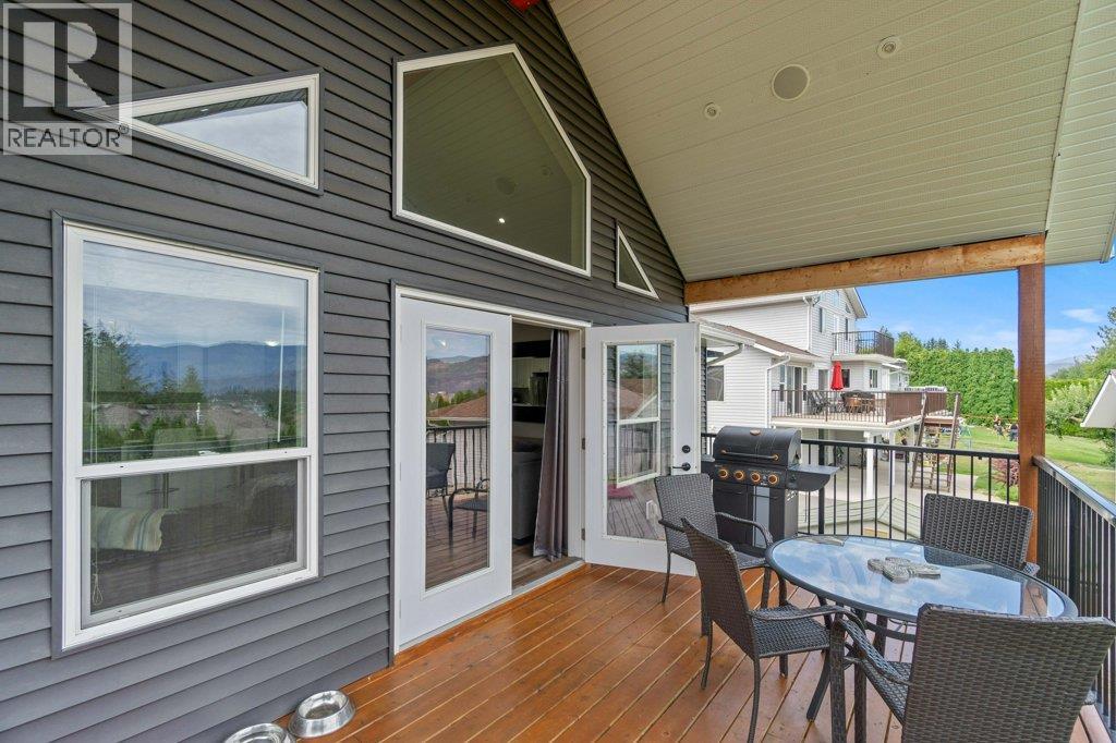  2421 Sunrise Boulevard, Blind Bay