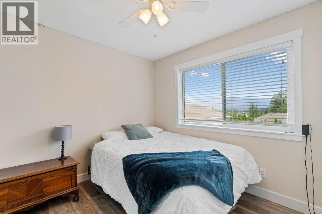  2421 Sunrise Boulevard, Blind Bay