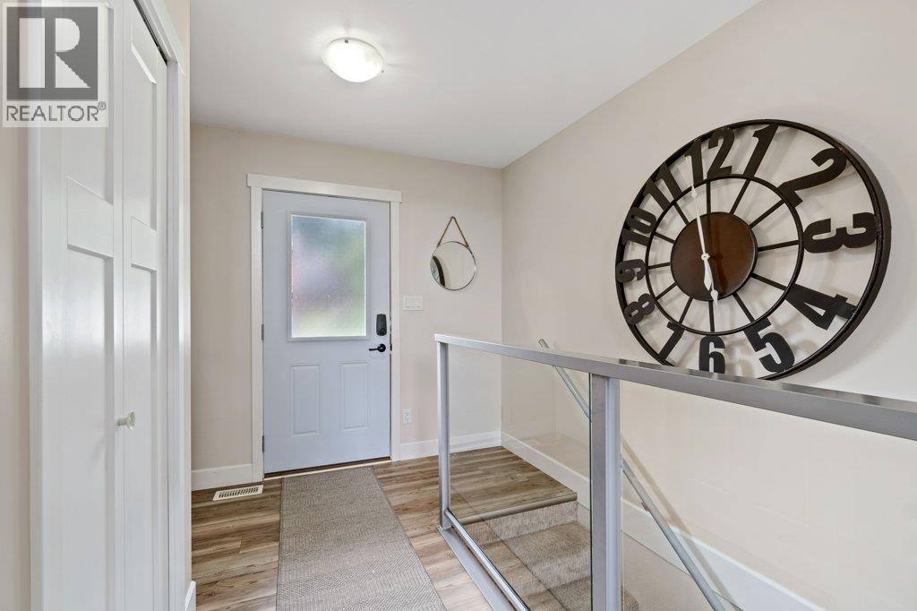  2421 Sunrise Boulevard, Blind Bay