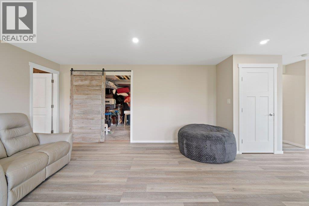  2421 Sunrise Boulevard, Blind Bay