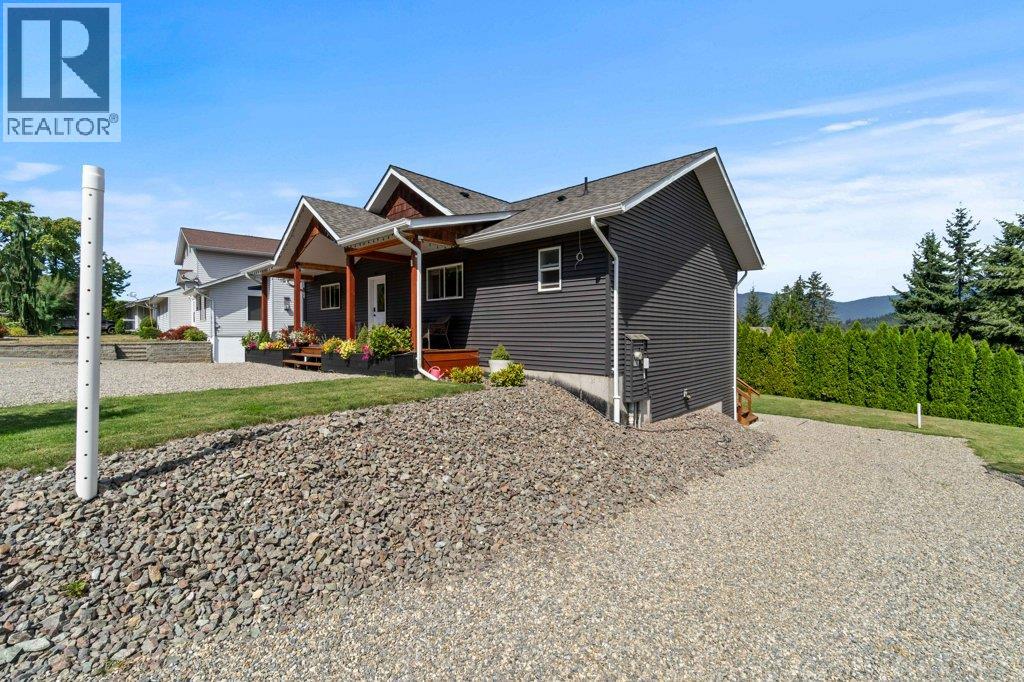  2421 Sunrise Boulevard, Blind Bay