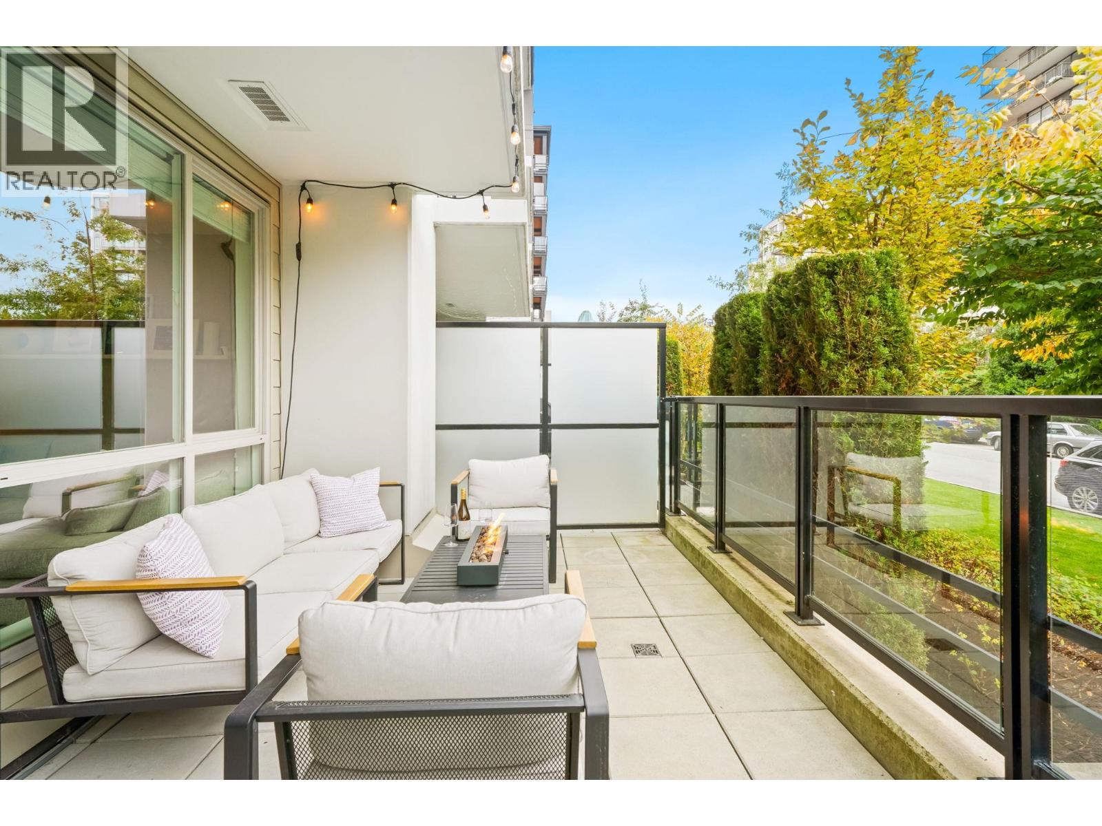 TH8 108 E 8TH STREET, North Vancouver