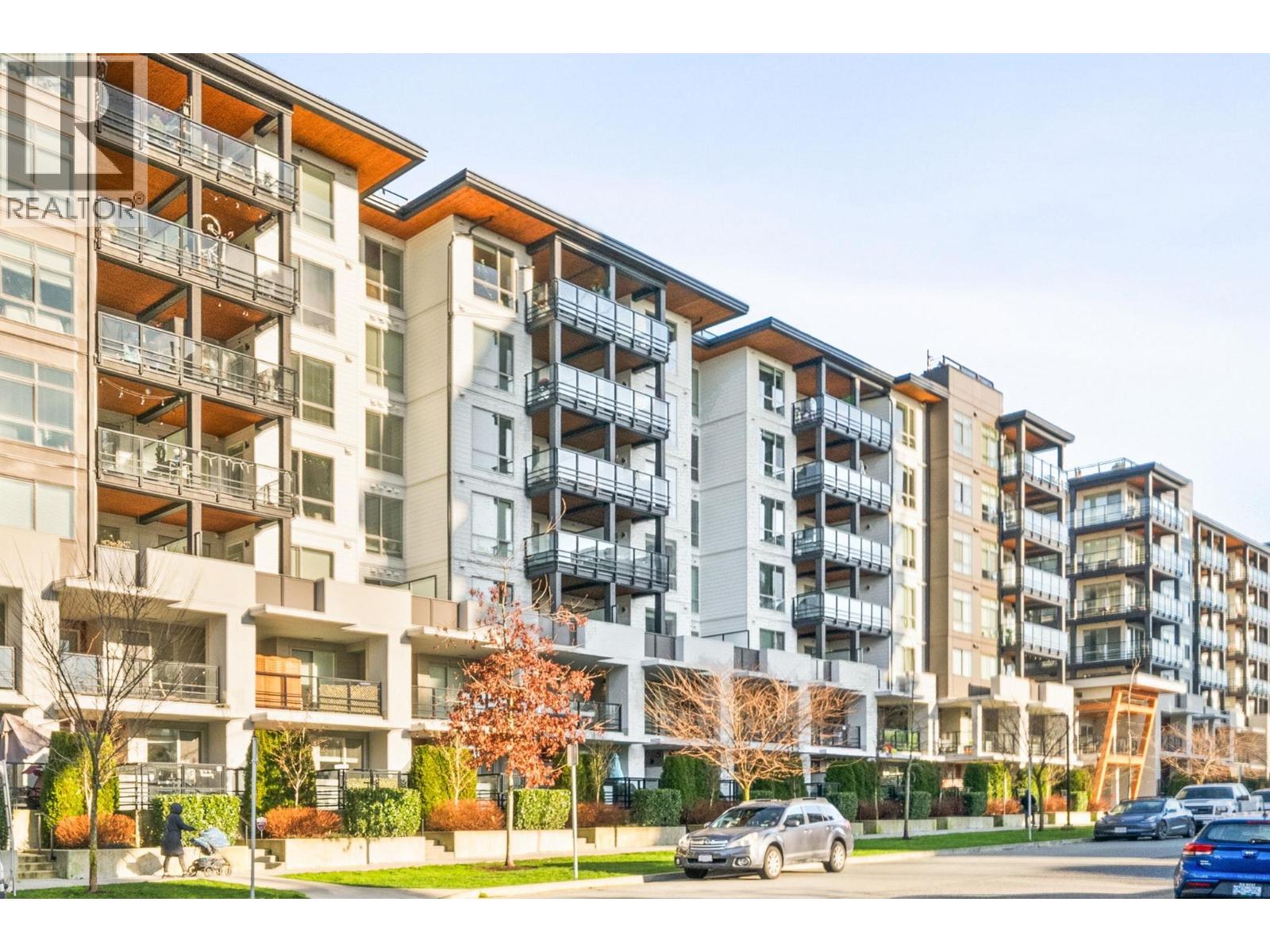 TH8 108 E 8TH STREET, North Vancouver