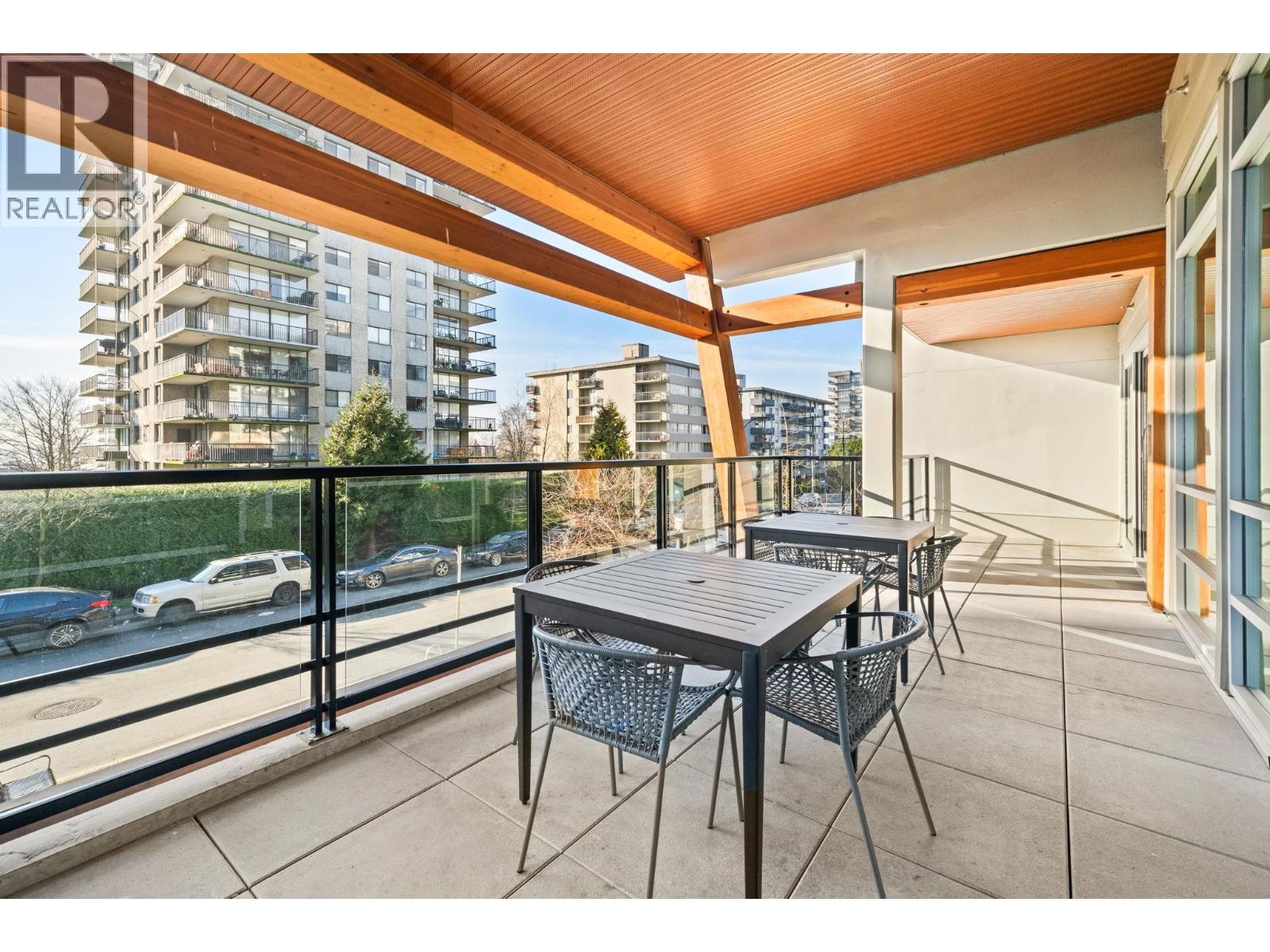 TH8 108 E 8TH STREET, North Vancouver