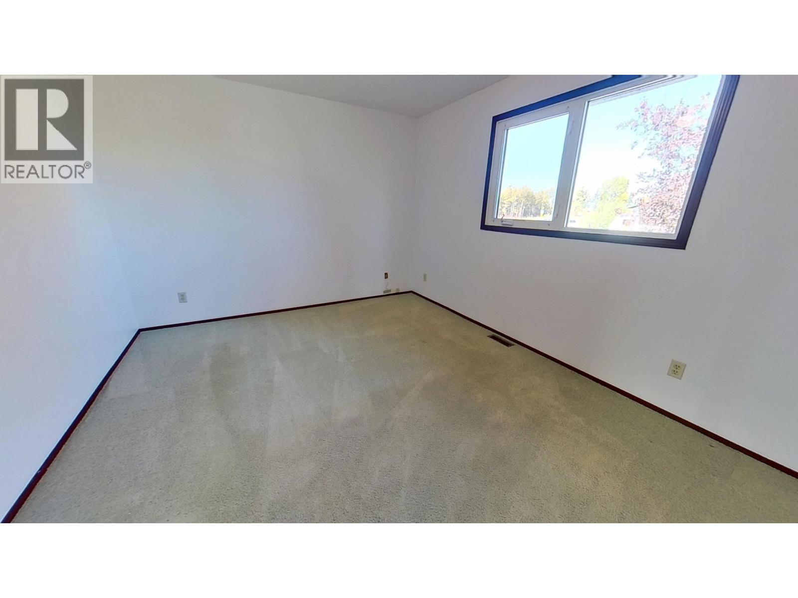 8519 95 AVENUE, Fort St. John