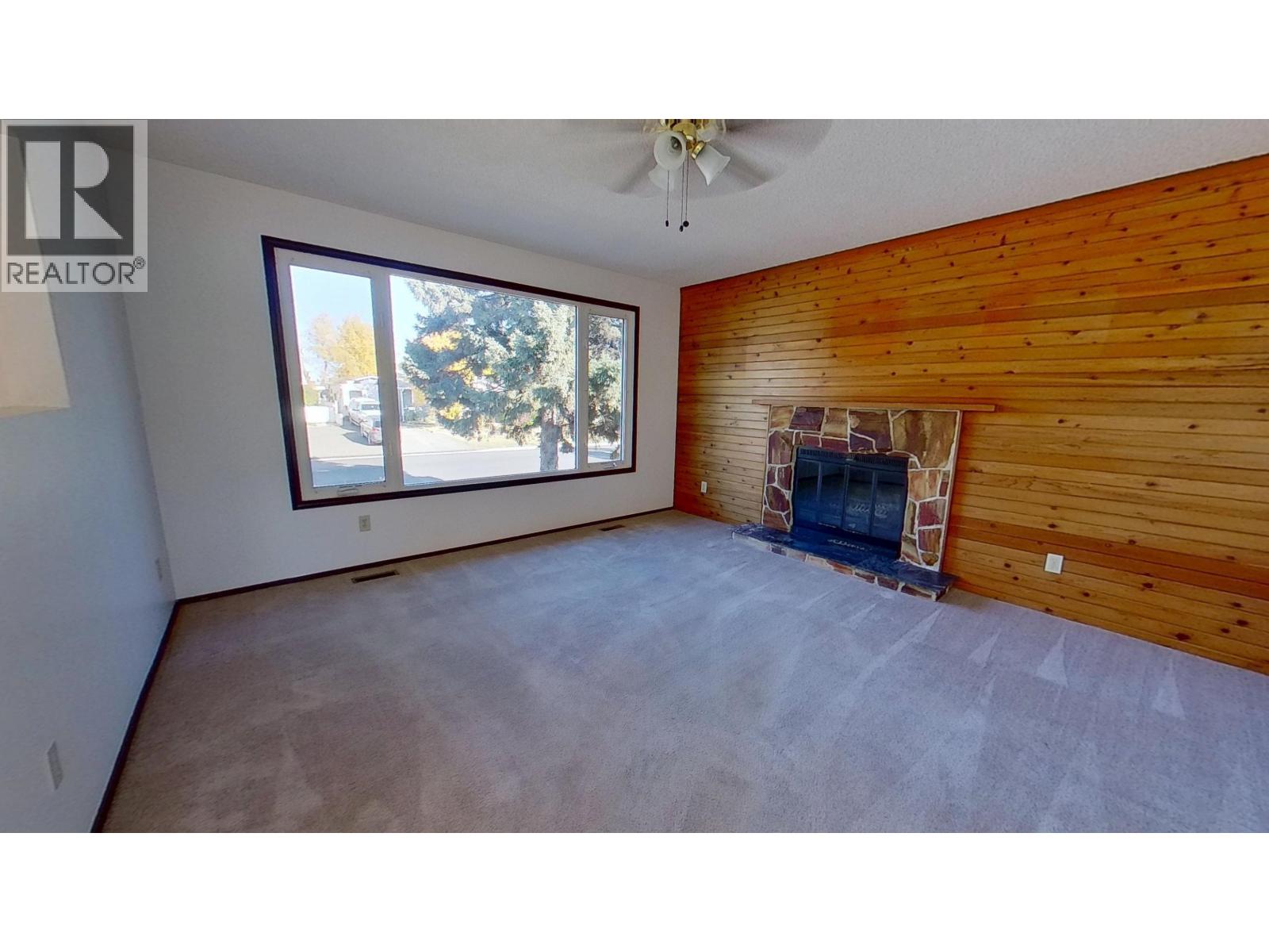 8519 95 AVENUE, Fort St. John