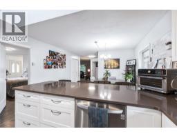 Kitchen - 2550 Cody Road, Magna Bay, BC V0E1M7 Photo 12