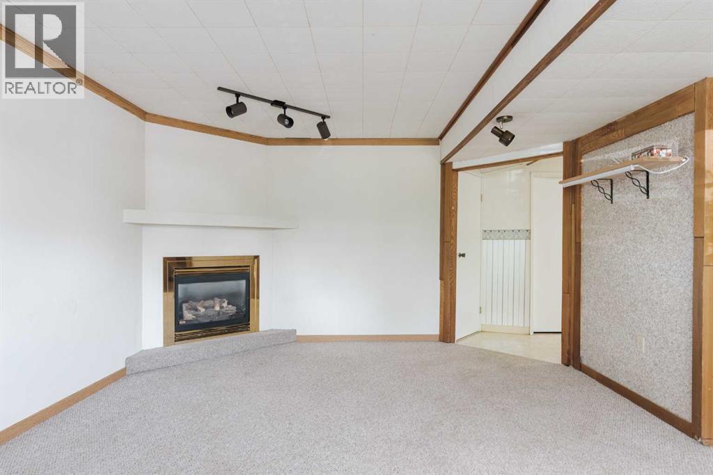 156 Cowley Bay, Fort McMurray