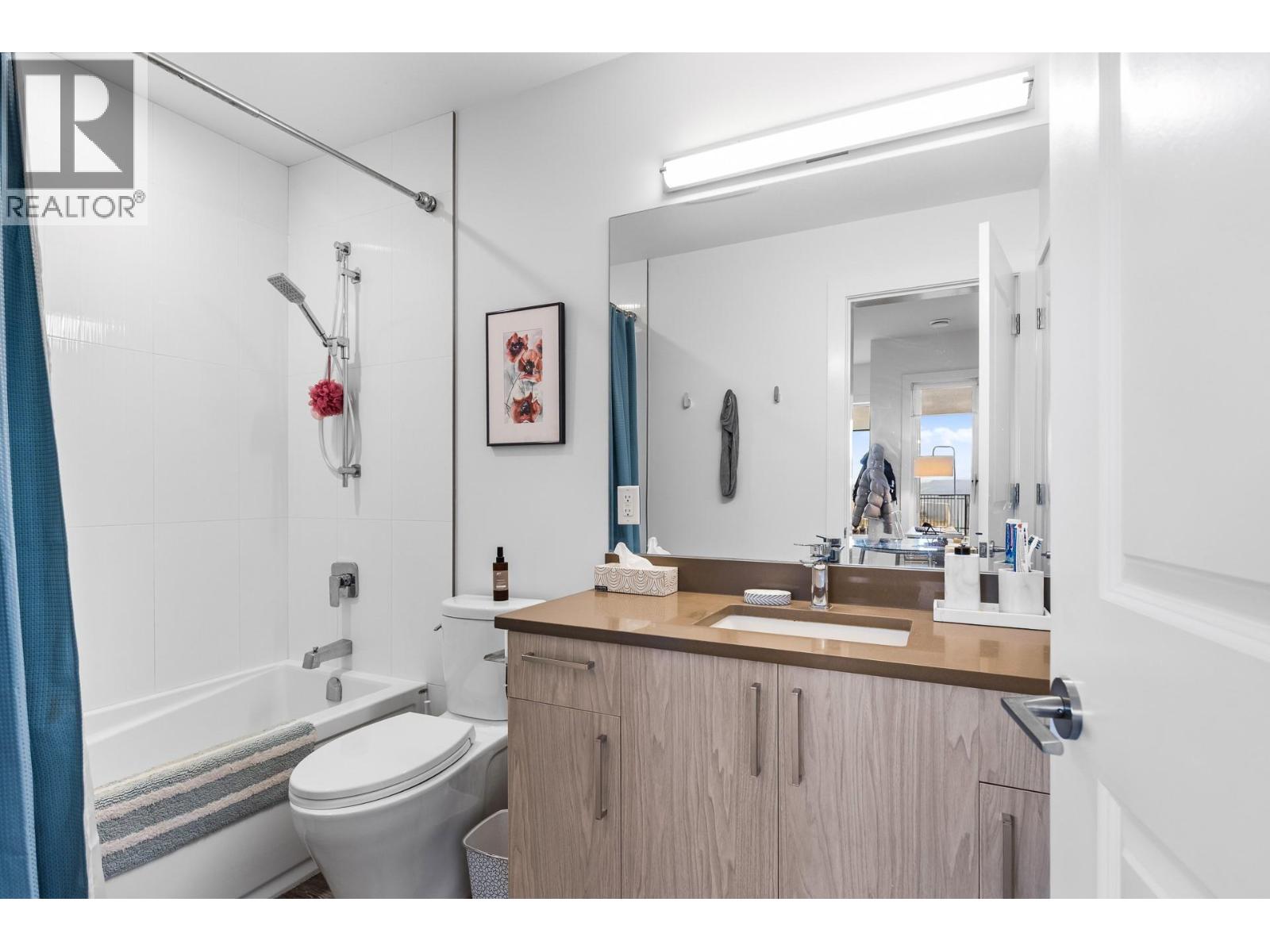  1068 Clarance Avenue, Kelowna