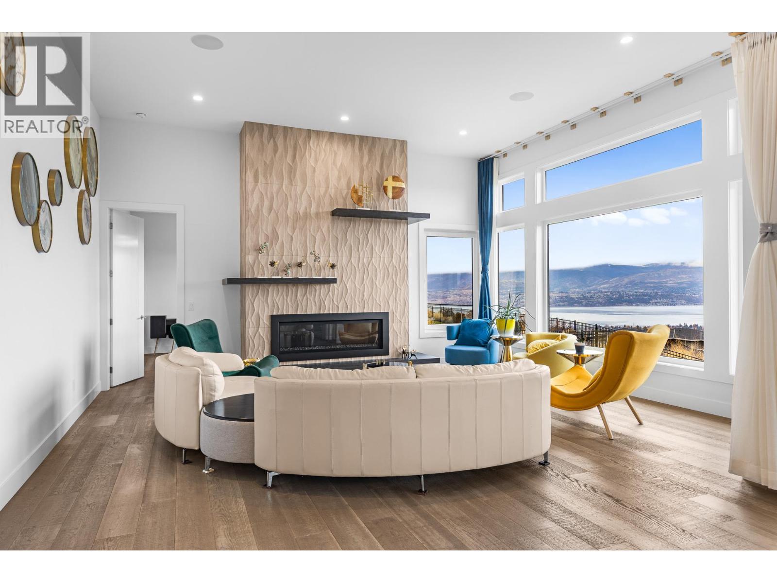  1068 Clarance Avenue, Kelowna