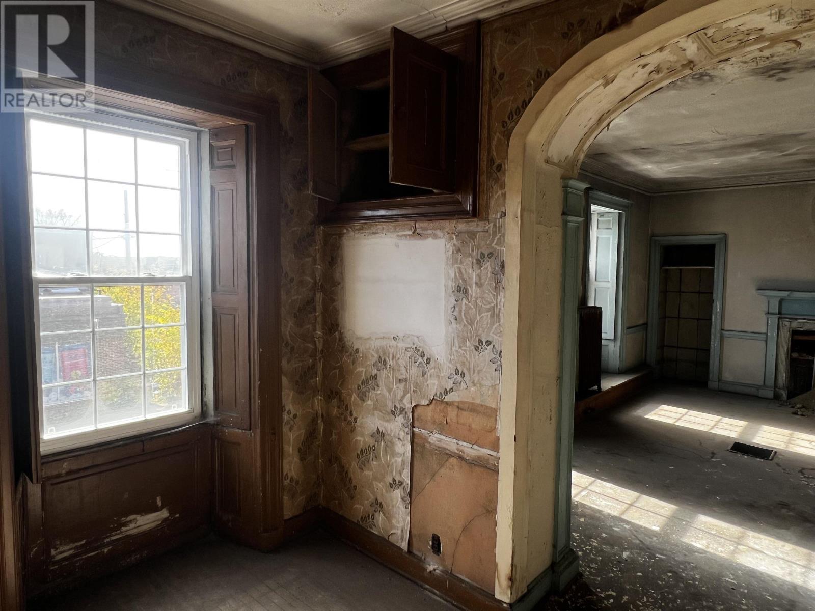 Property 2 of 30 of 140 George Street