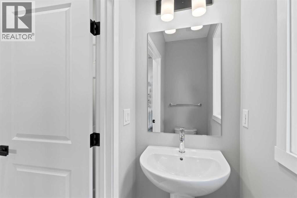 Single Family House for Sale in  Yorkville Boulevard SW Yorkville Calgary 