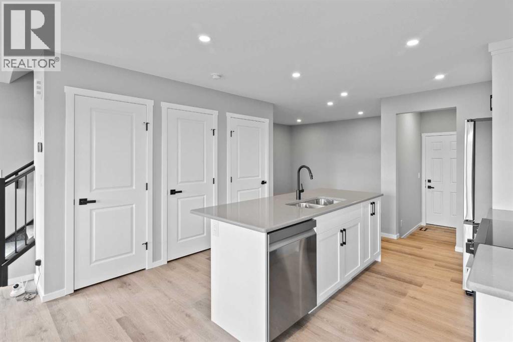 Single Family House for Sale in  Yorkville Boulevard SW Yorkville Calgary 