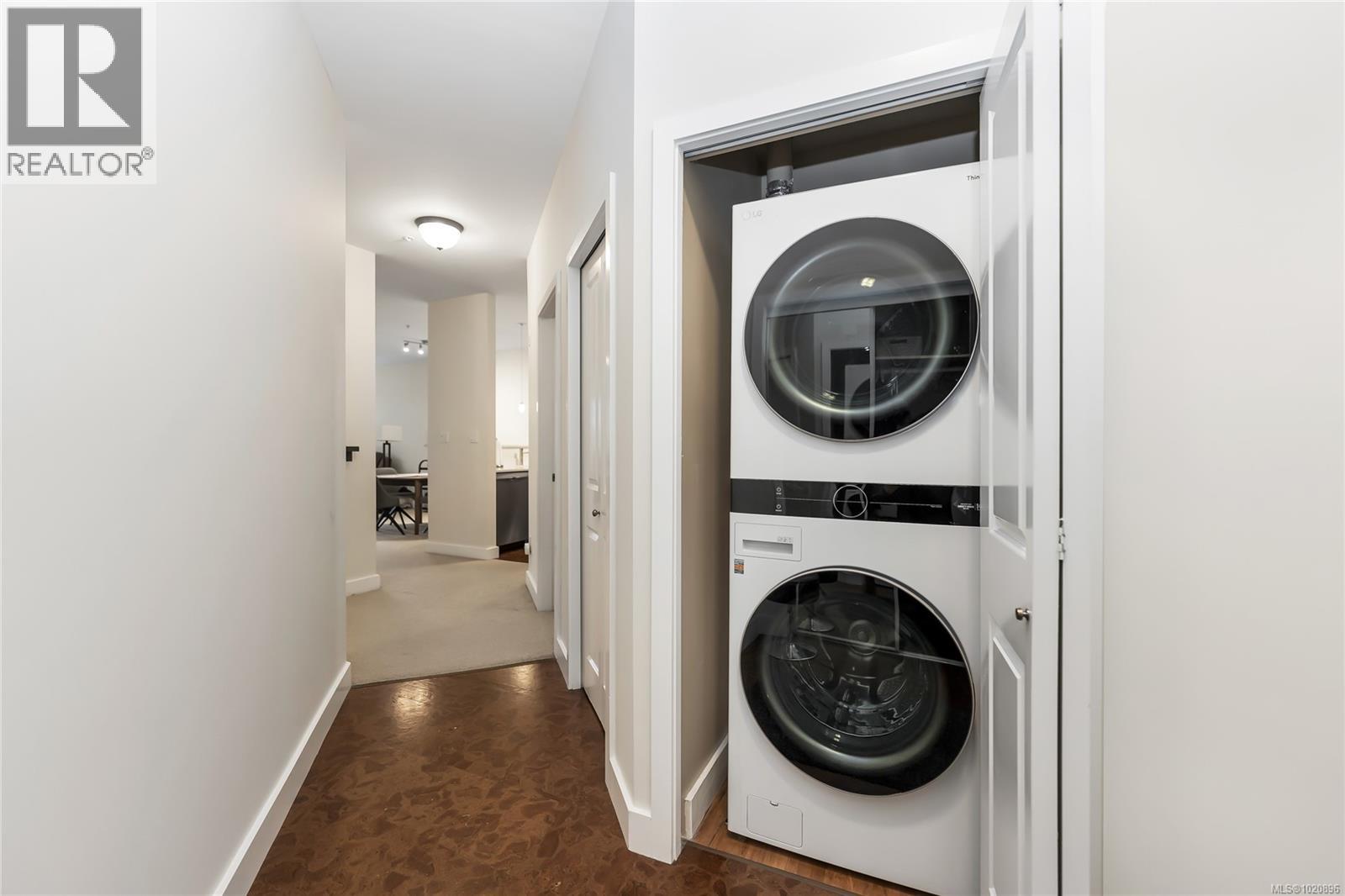 203D 1115 Craigflower Rd, Esquimalt