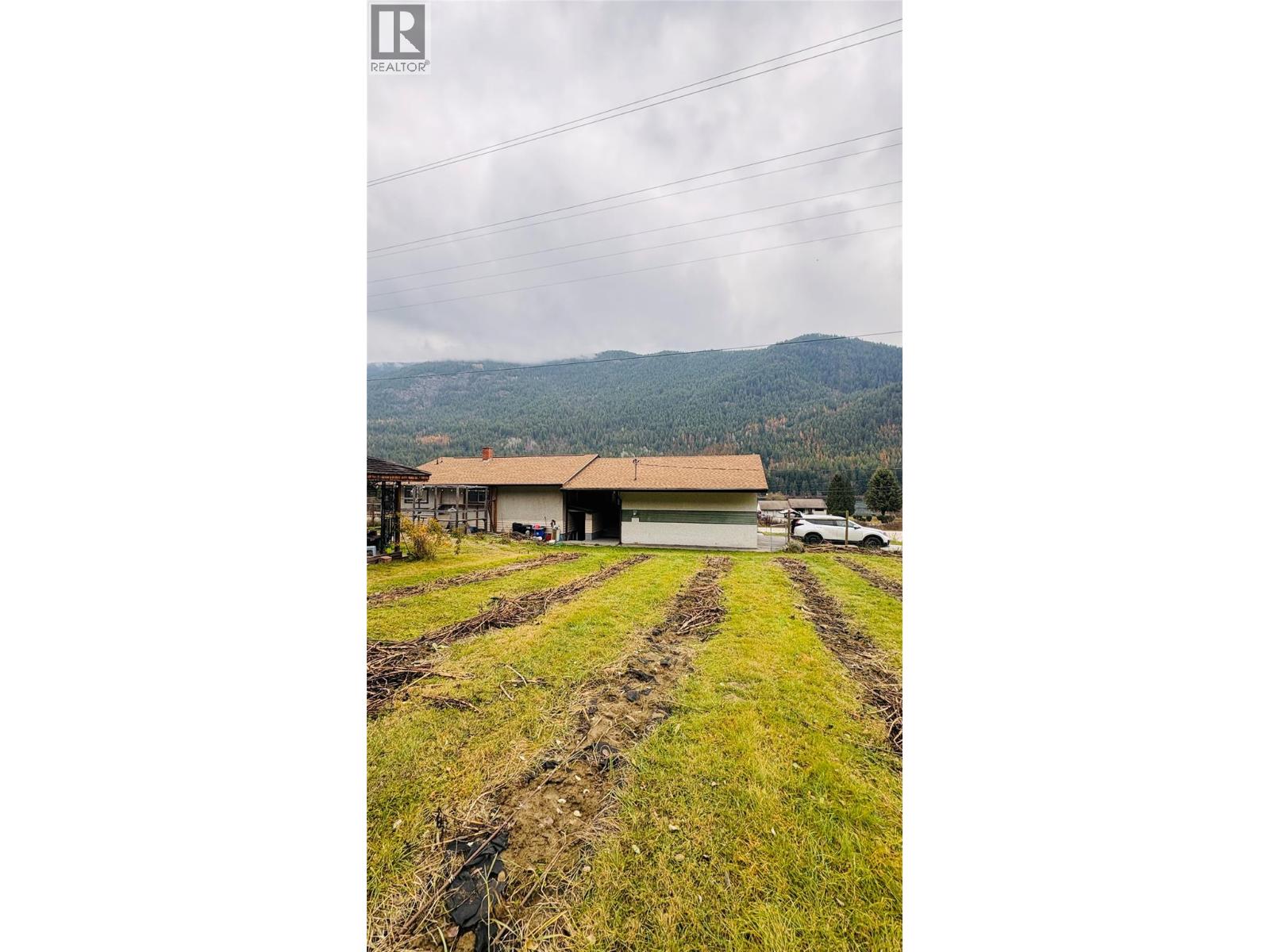 1473 3A Highway, Castlegar