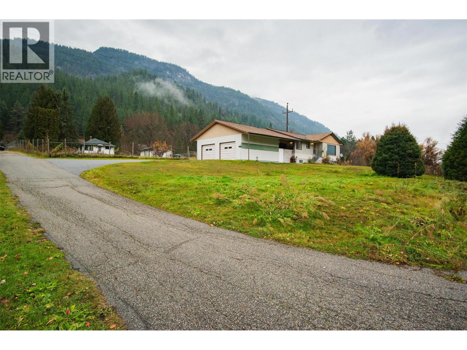 1473 3A Highway, Castlegar