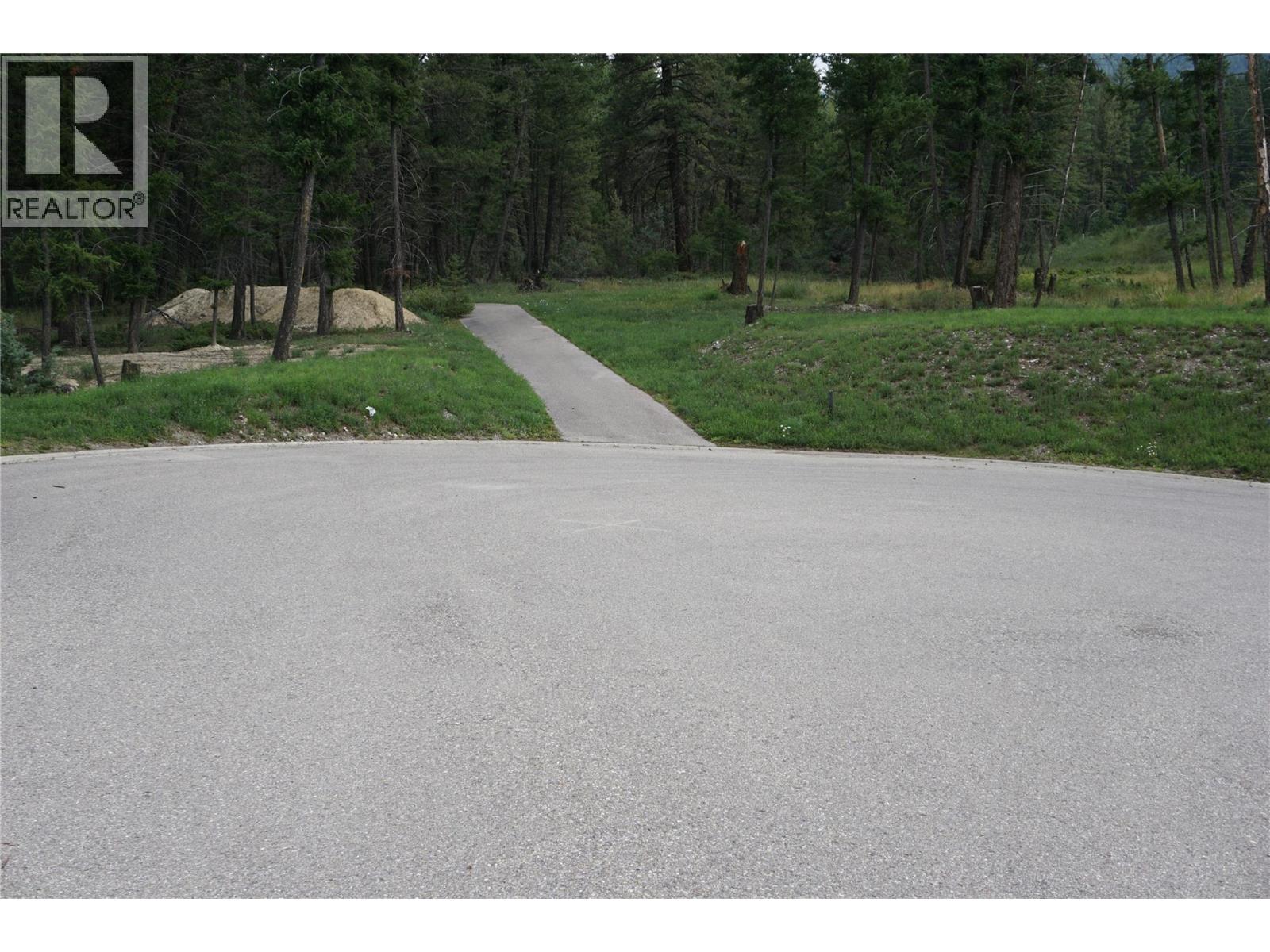 EAGLEBROOK Court Lot# 11, Fairmont Hot Springs