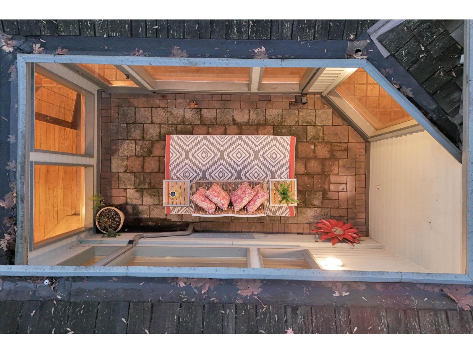 8953 NELSON View, Delta