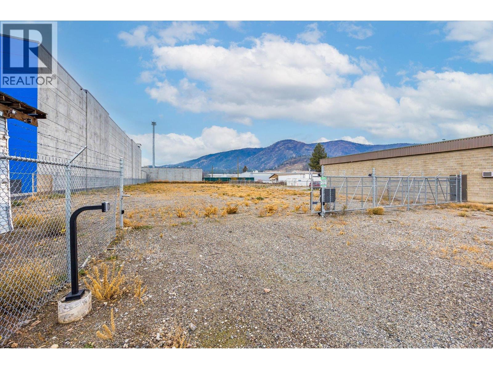  2520 Ross Road, West Kelowna