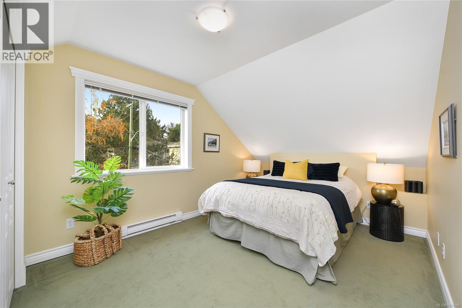 1 1515 Camosun Street, Victoria