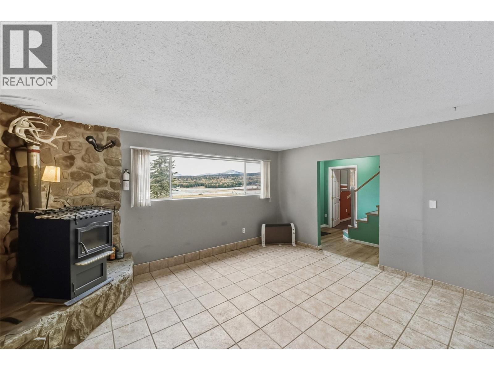 1414 KELLY ROAD - 25