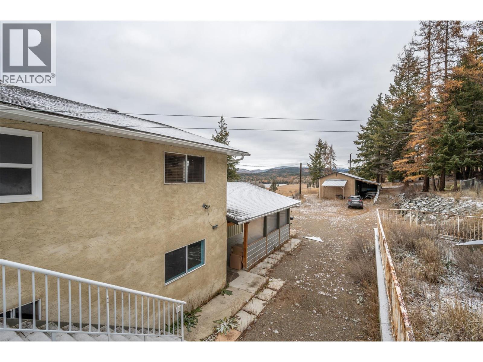 1414 KELLY ROAD - 52