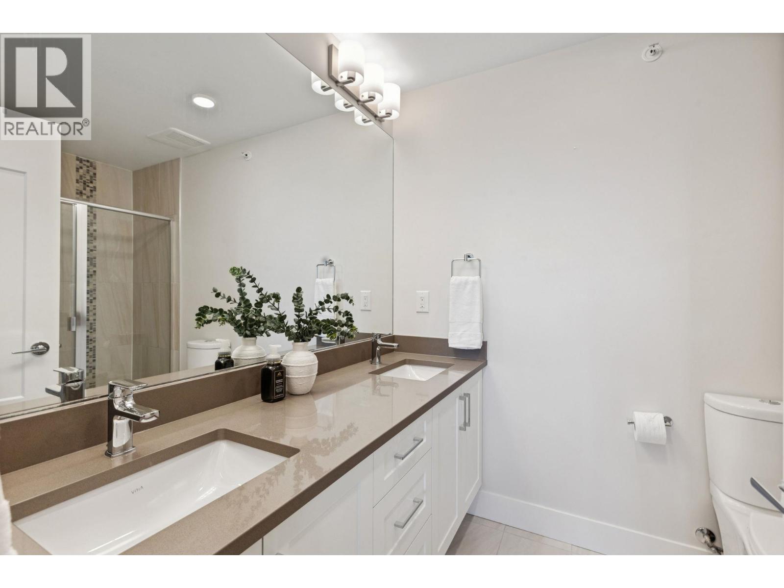 #401-4690 HAWK Lane, Tsawwassen