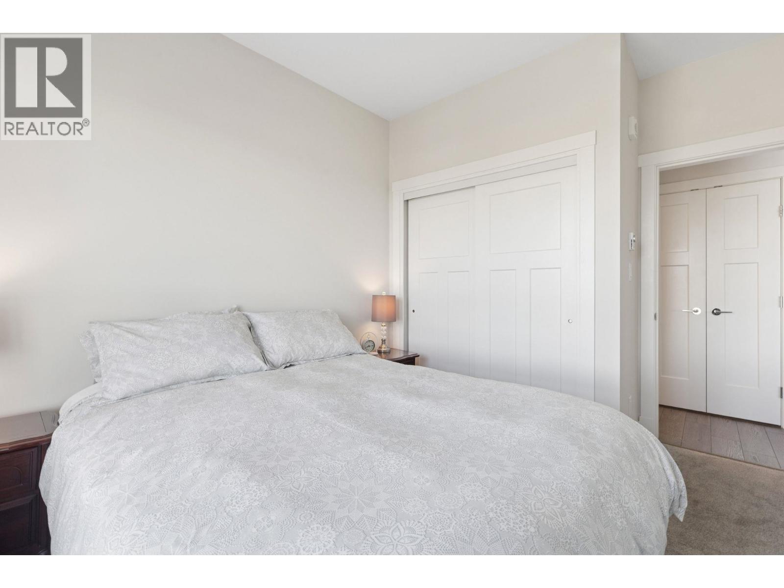 #401-4690 HAWK Lane, Tsawwassen