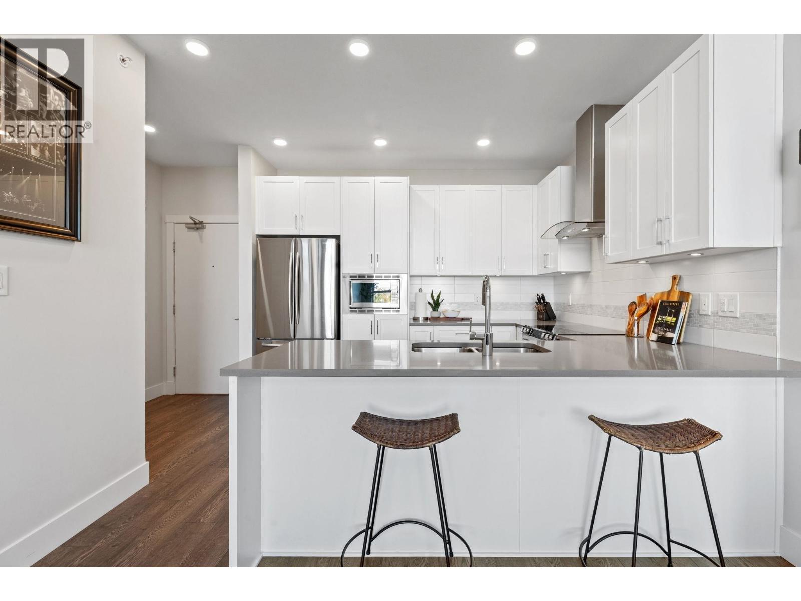 #401-4690 HAWK Lane, Tsawwassen