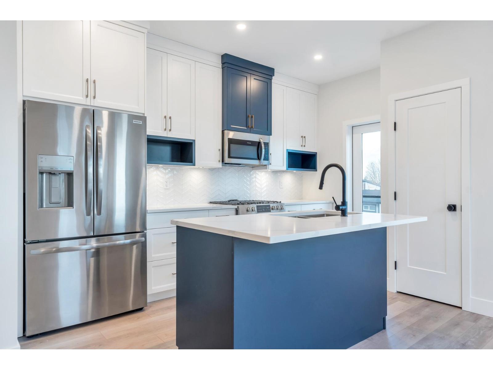 25 43998 CHILLIWACK MOUNTAIN ROAD, Chilliwack Mountain, Chilliwack