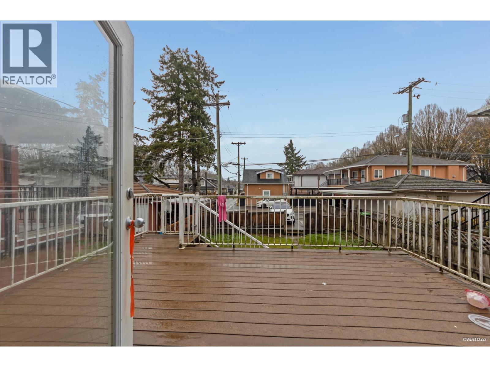 4358 VICTORIA DRIVE, Vancouver