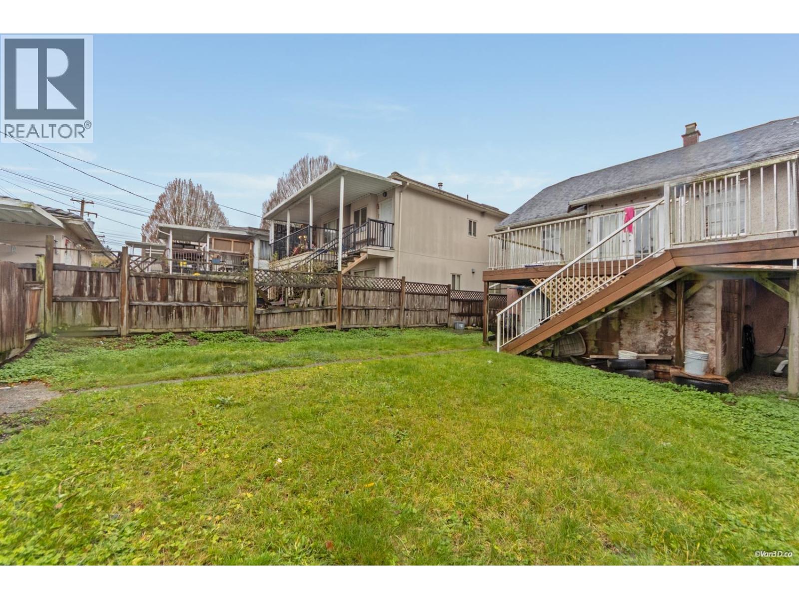 4358 VICTORIA DRIVE, Vancouver