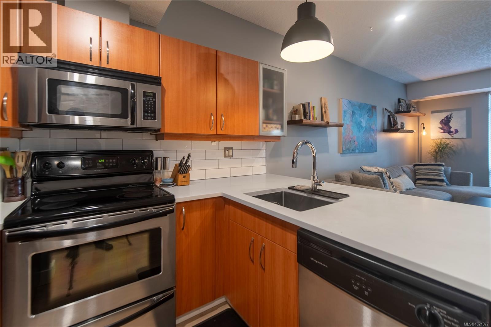 105 2747 Jacklin Road, Langford