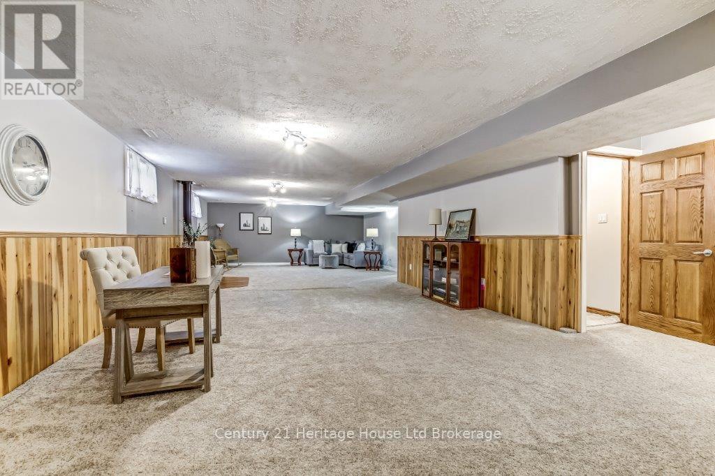 143 BOYD BOULEVARD — photo 27